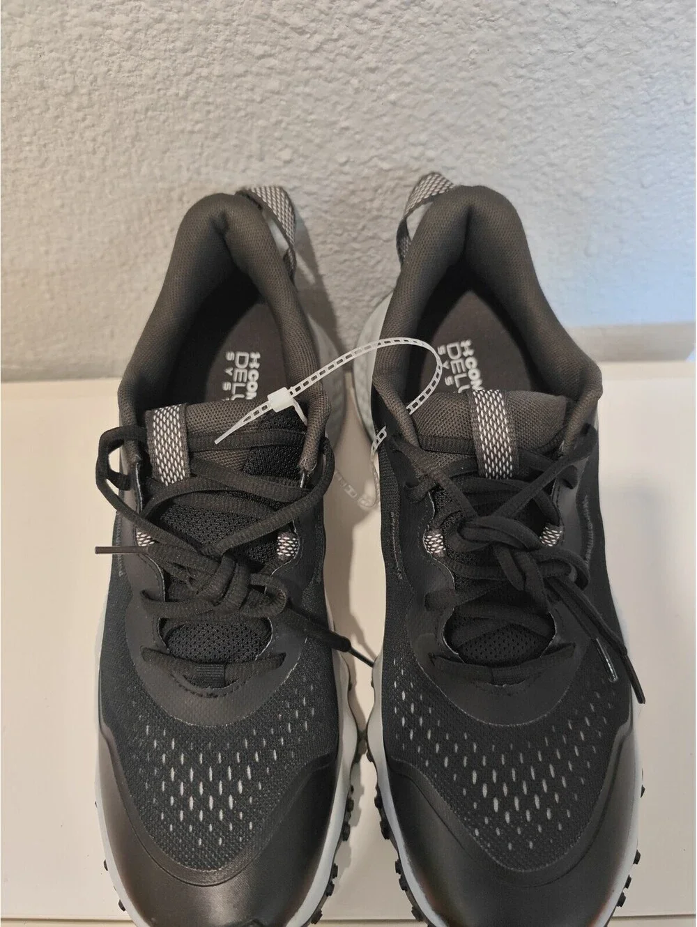 Under Armour Men's Black and Gray Running Shoes Size 10.5